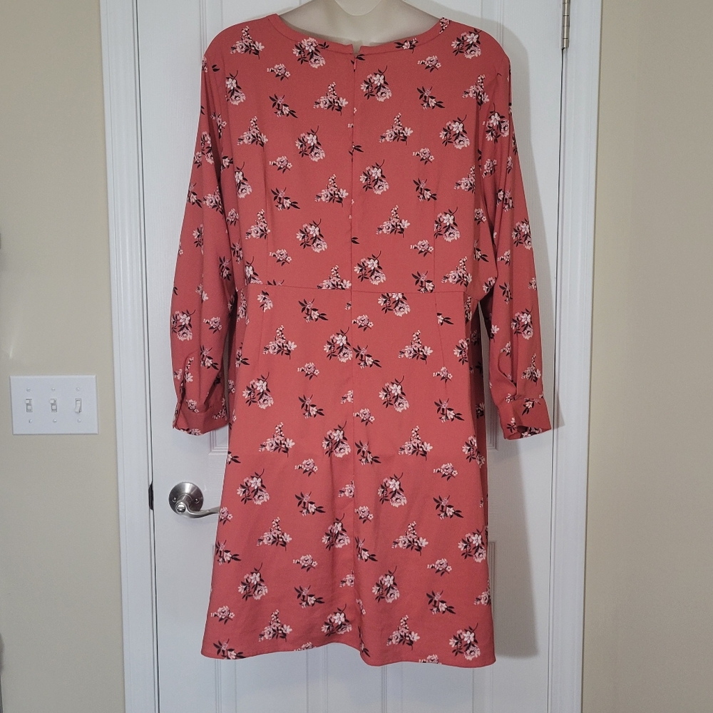 Loft Floral Pleated Cuff Flare Dress Plus Size 26 - Picture 8 of 9